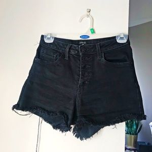 Just Black WOMEN’s 26 waist cut-off denim shorts